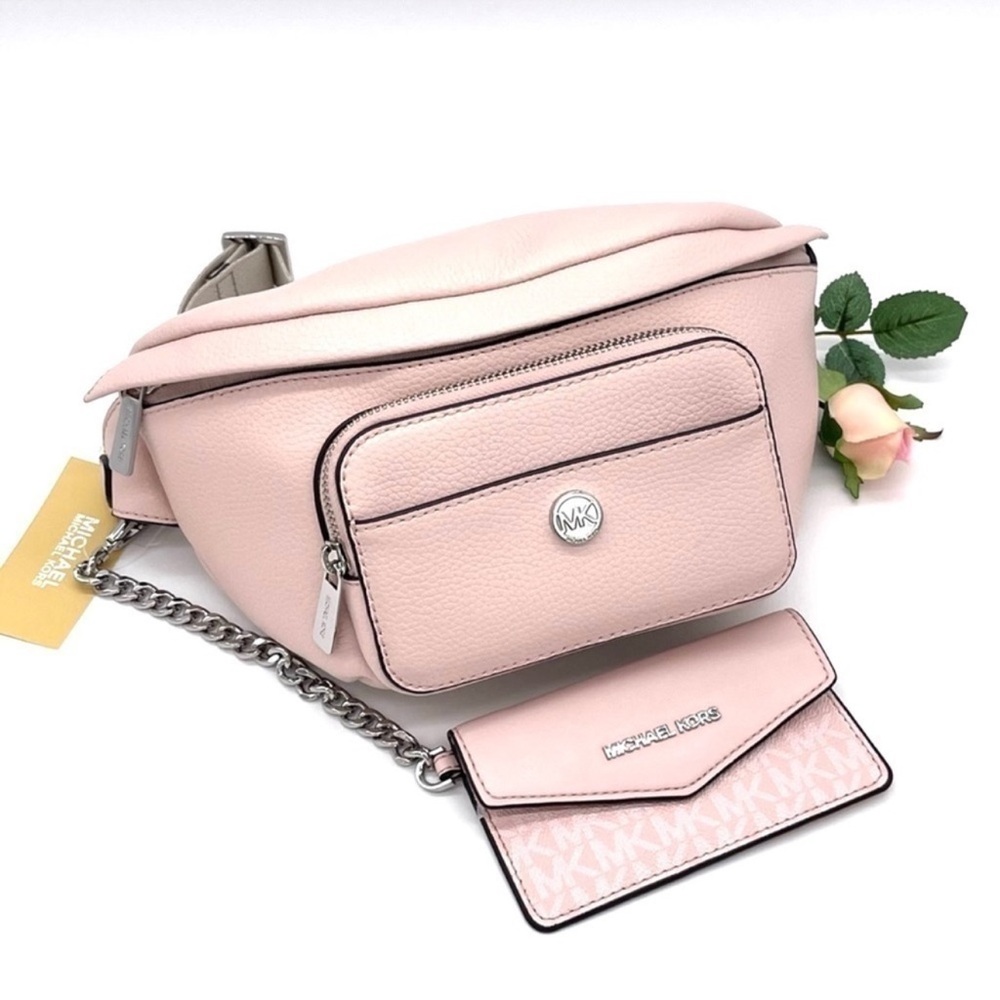 Michael Kors Maisie Light Pink 2-in-1 Sling Pack